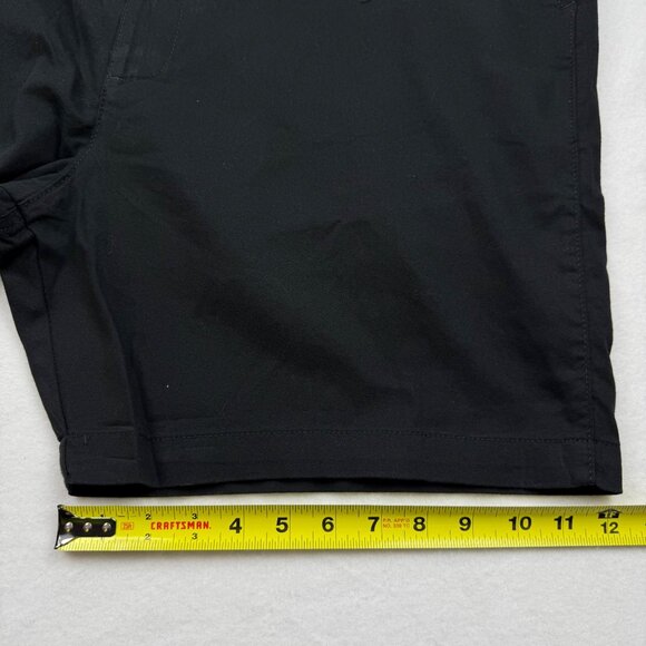 Wrangler Men's Regular Fit Medium Stretch Black Shorts Size 42 Inseam 7" NWT - Picture 11 of 12